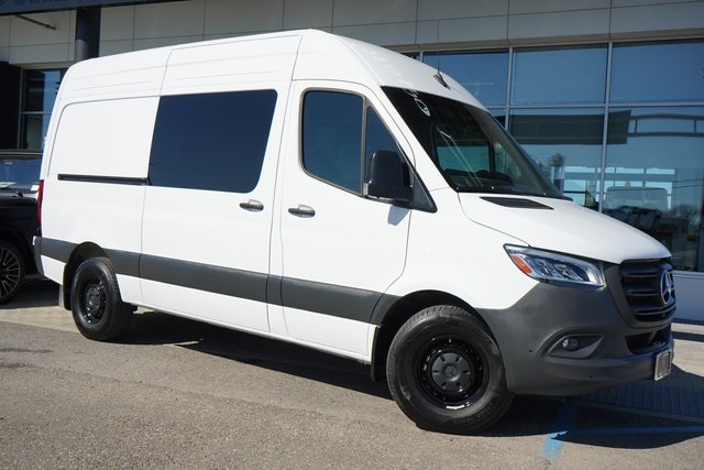 2024 Mercedes-Benz Sprinter Crew Van Base