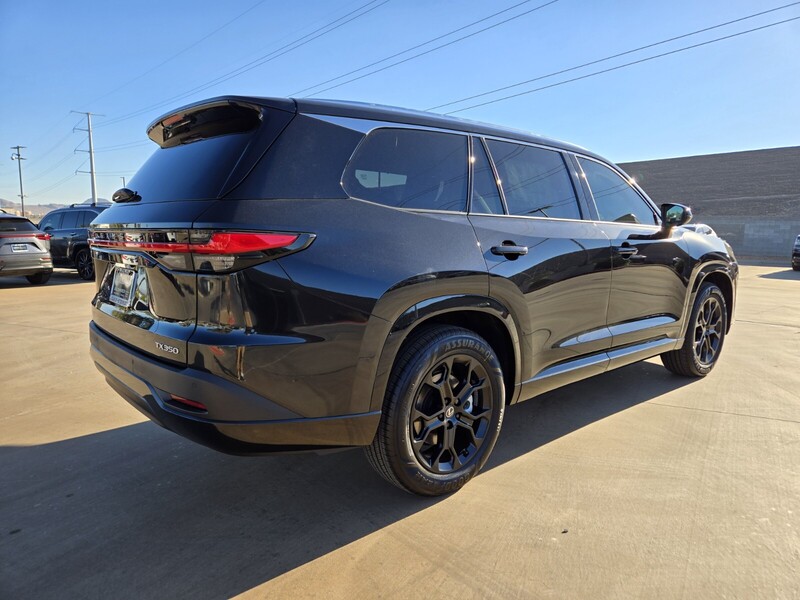 2026 Lexus TX 350 photo 3