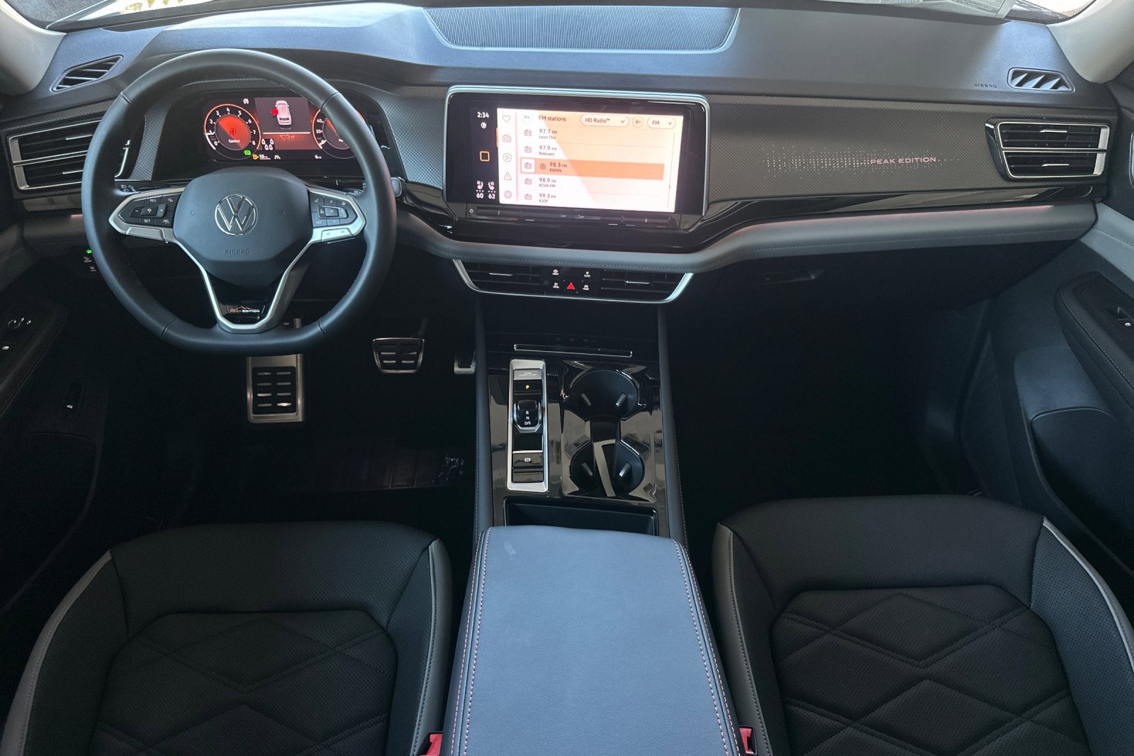 2025 Volkswagen Atlas Peak Edition SE photo 13