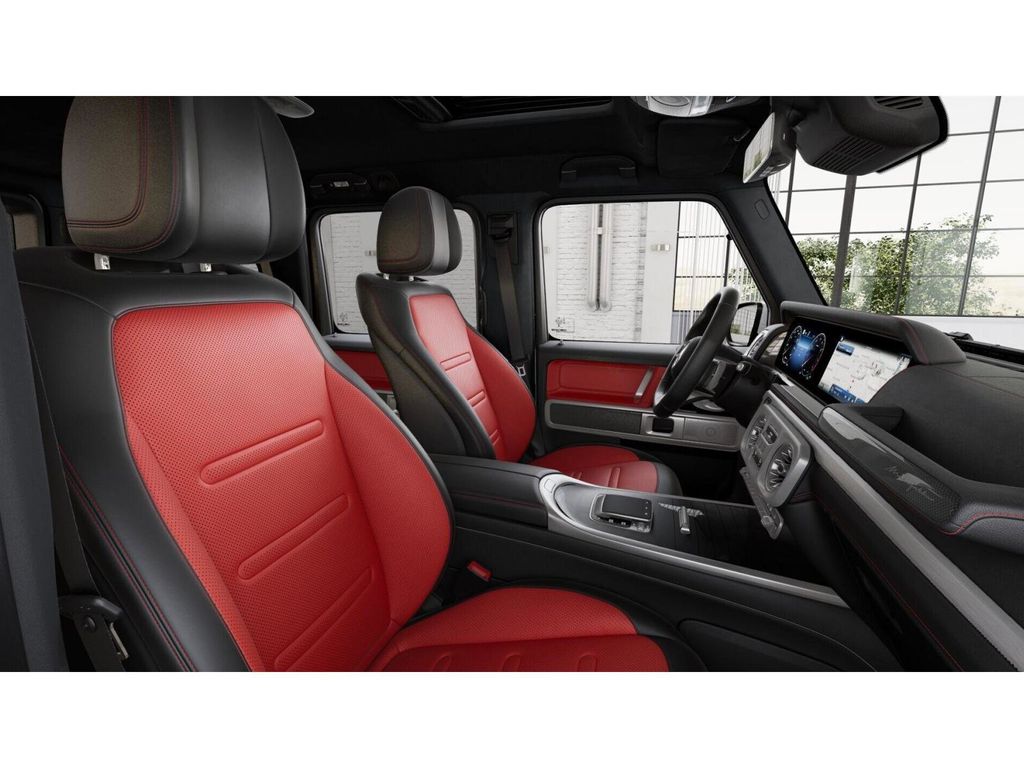 2025 Mercedes Benz G 550 photo 4