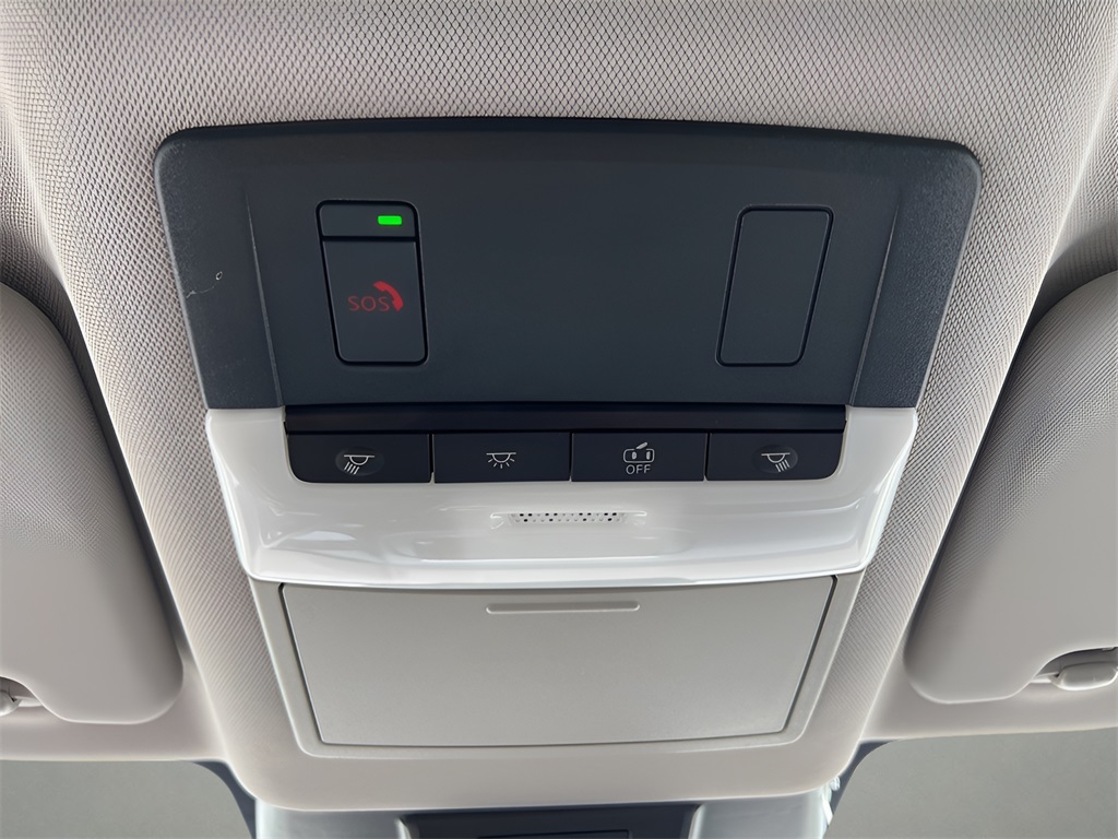 2023 Nissan Rogue SV photo 32