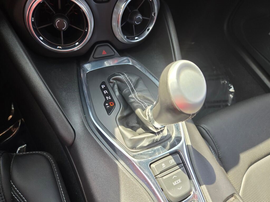 2023 Chevrolet Camaro 2LT photo 21