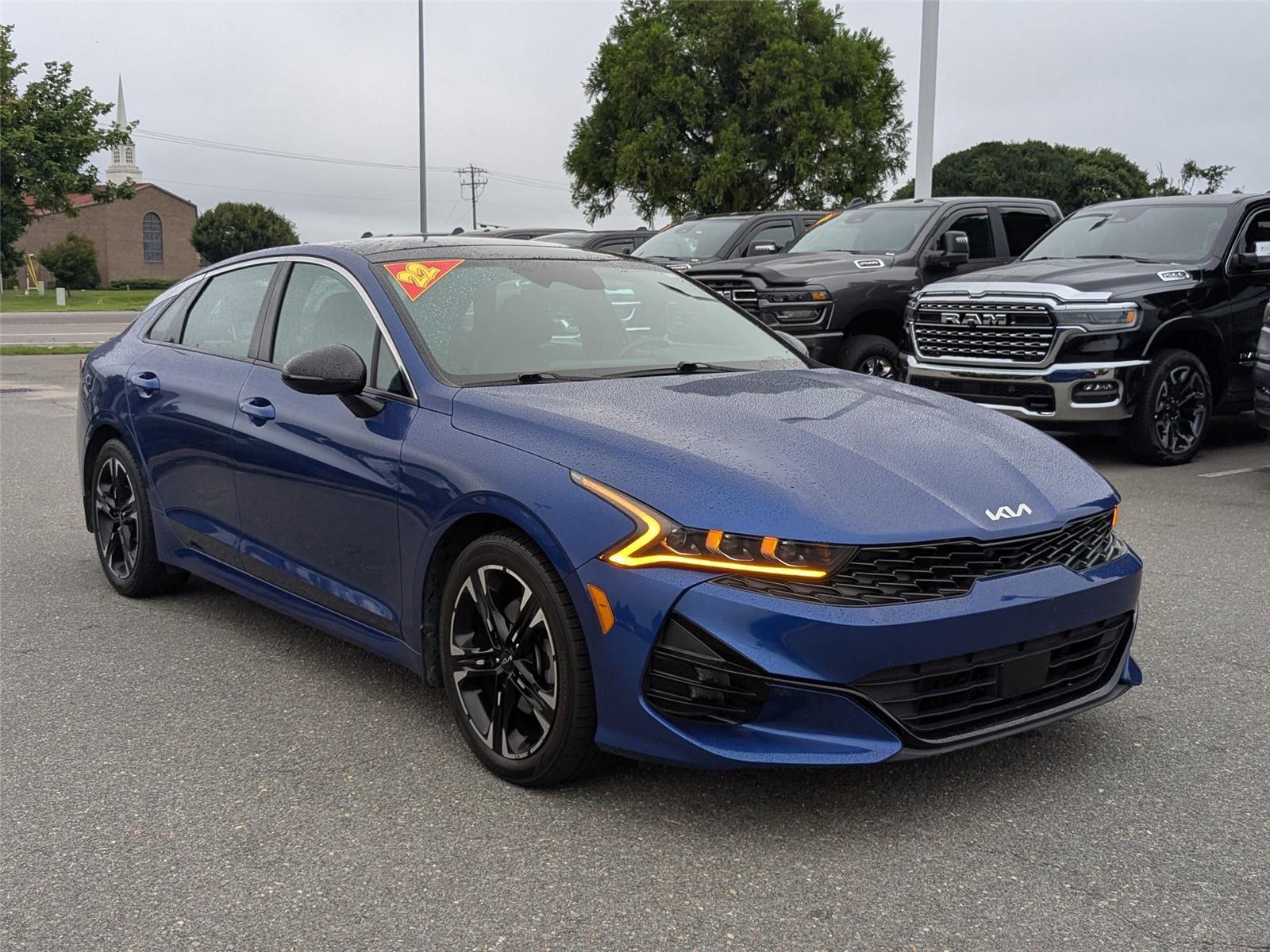 2022 Kia K5 GT-Line photo 3