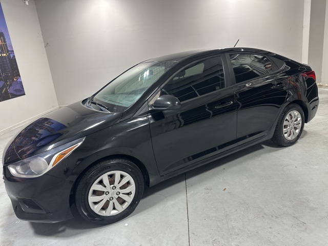 2018 Hyundai Accent SE photo 2