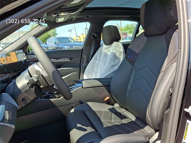 2026 Bmw 550e 550e xDrive photo 12