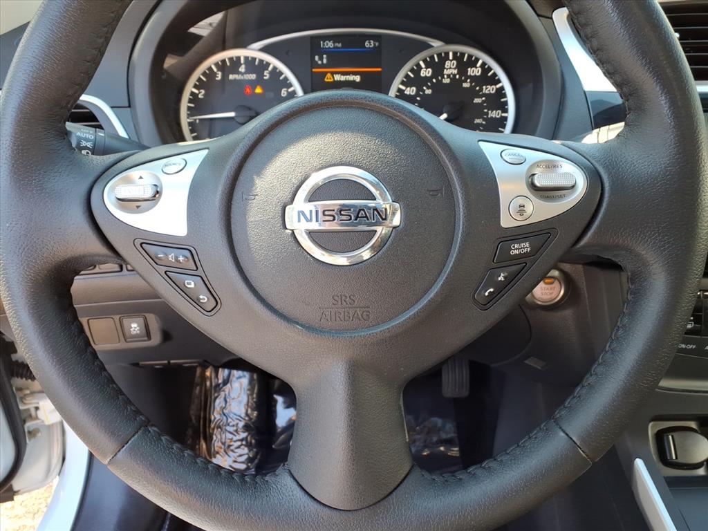 2019 Nissan Sentra SV photo 17