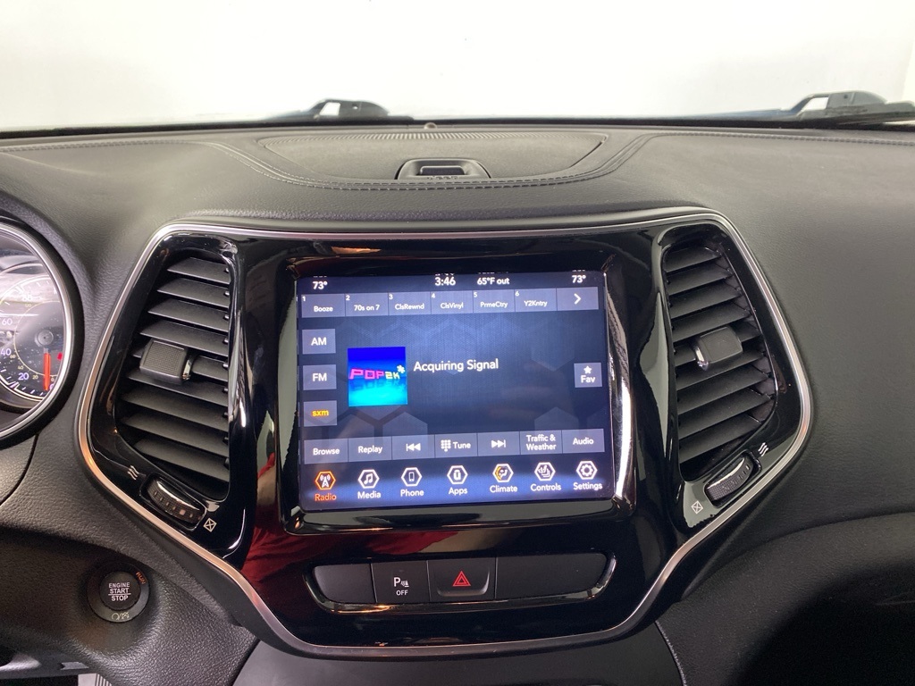 2020 Jeep Cherokee Limited photo 16
