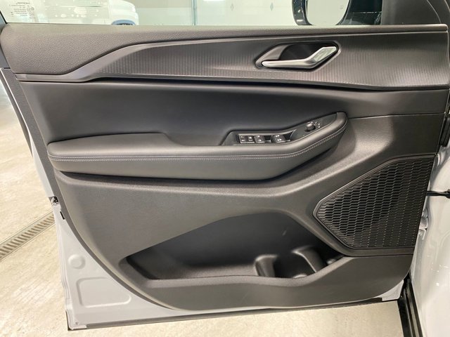 2025 Jeep Grand Cherokee Altitude X photo 4