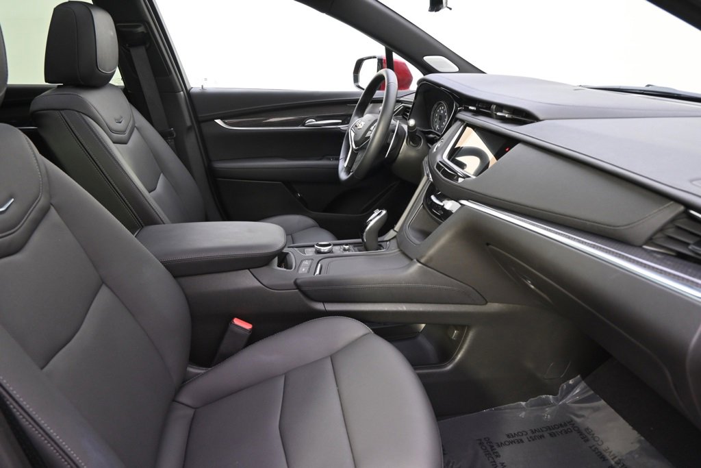 2025 Cadillac XT5 Sport photo 14