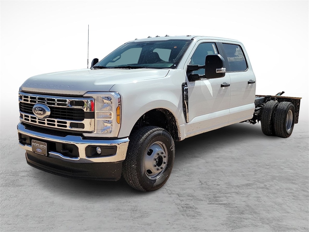 2025 Ford F-350 photo 5