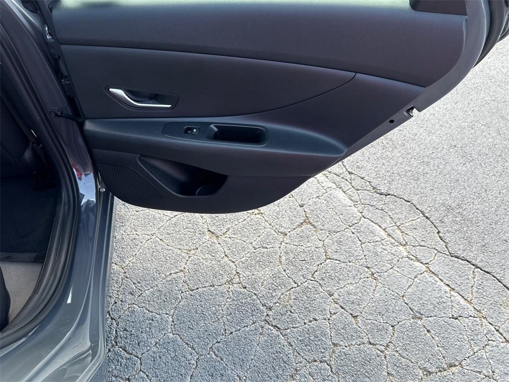 2024 Hyundai Elantra SEL photo 16