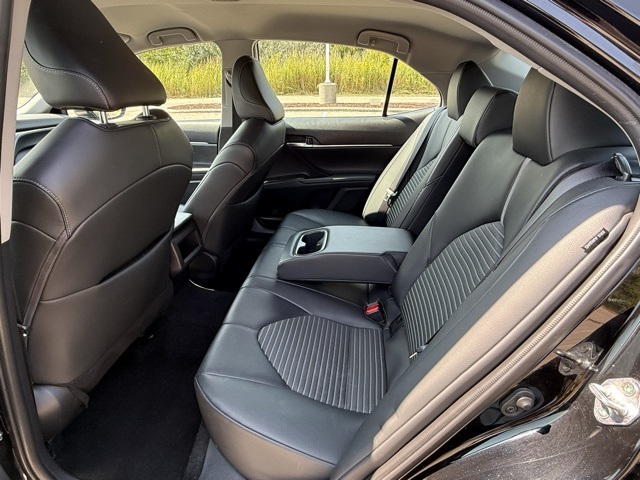 2023 Toyota Camry SE photo 12