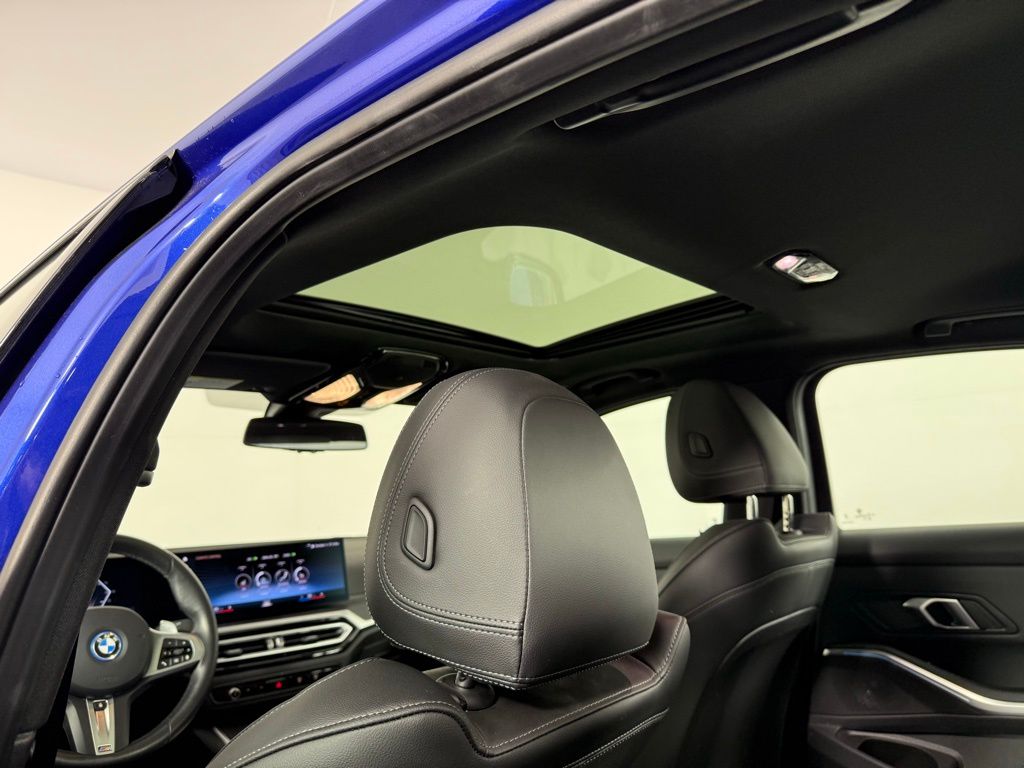 2024 Bmw 330e xDrive photo 25