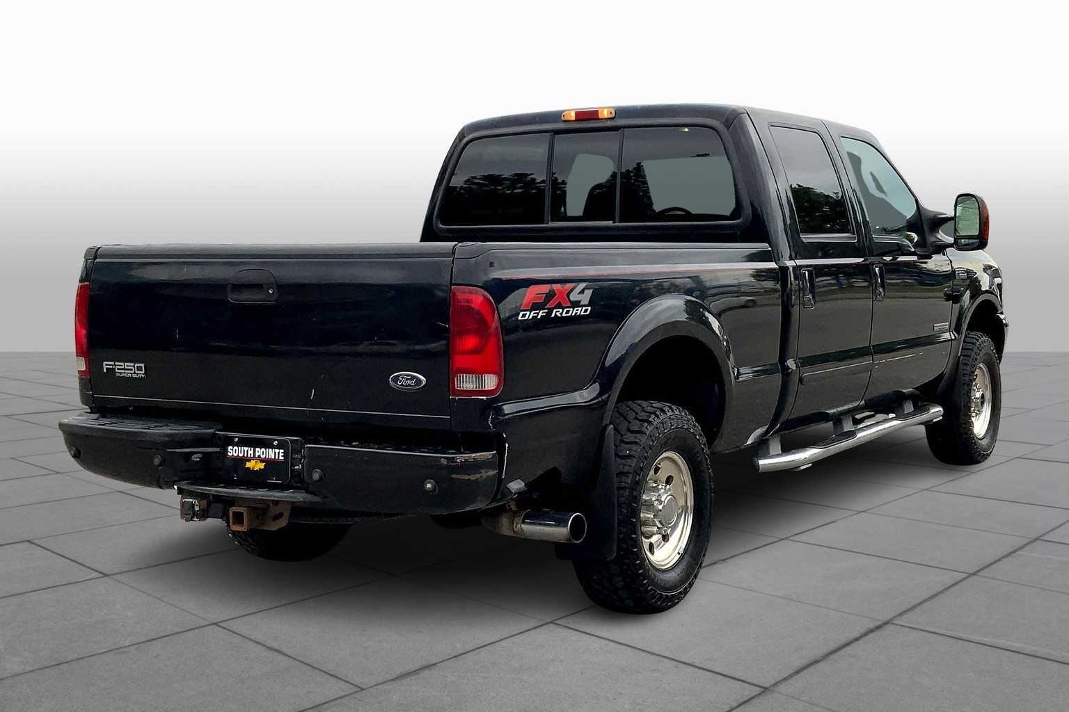 2003 Ford F-250 XLT photo 11