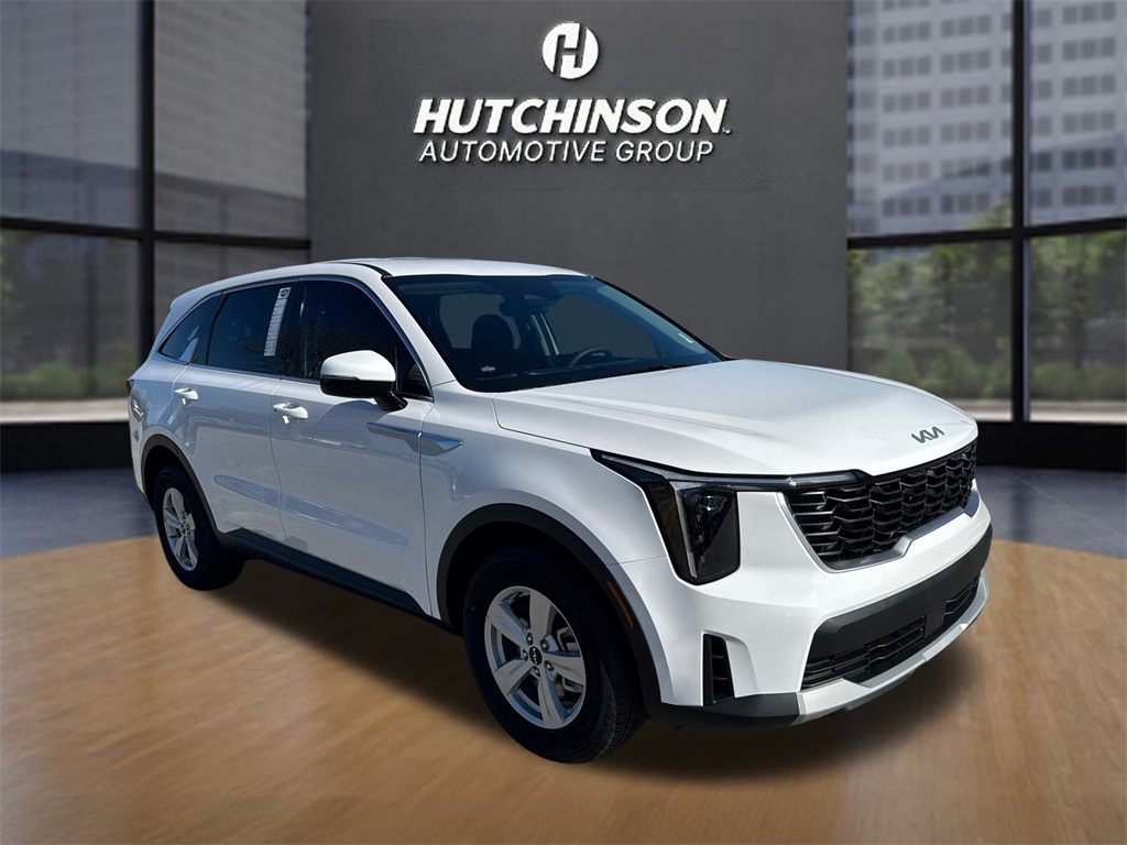 2026 Kia Sorento LX's photo