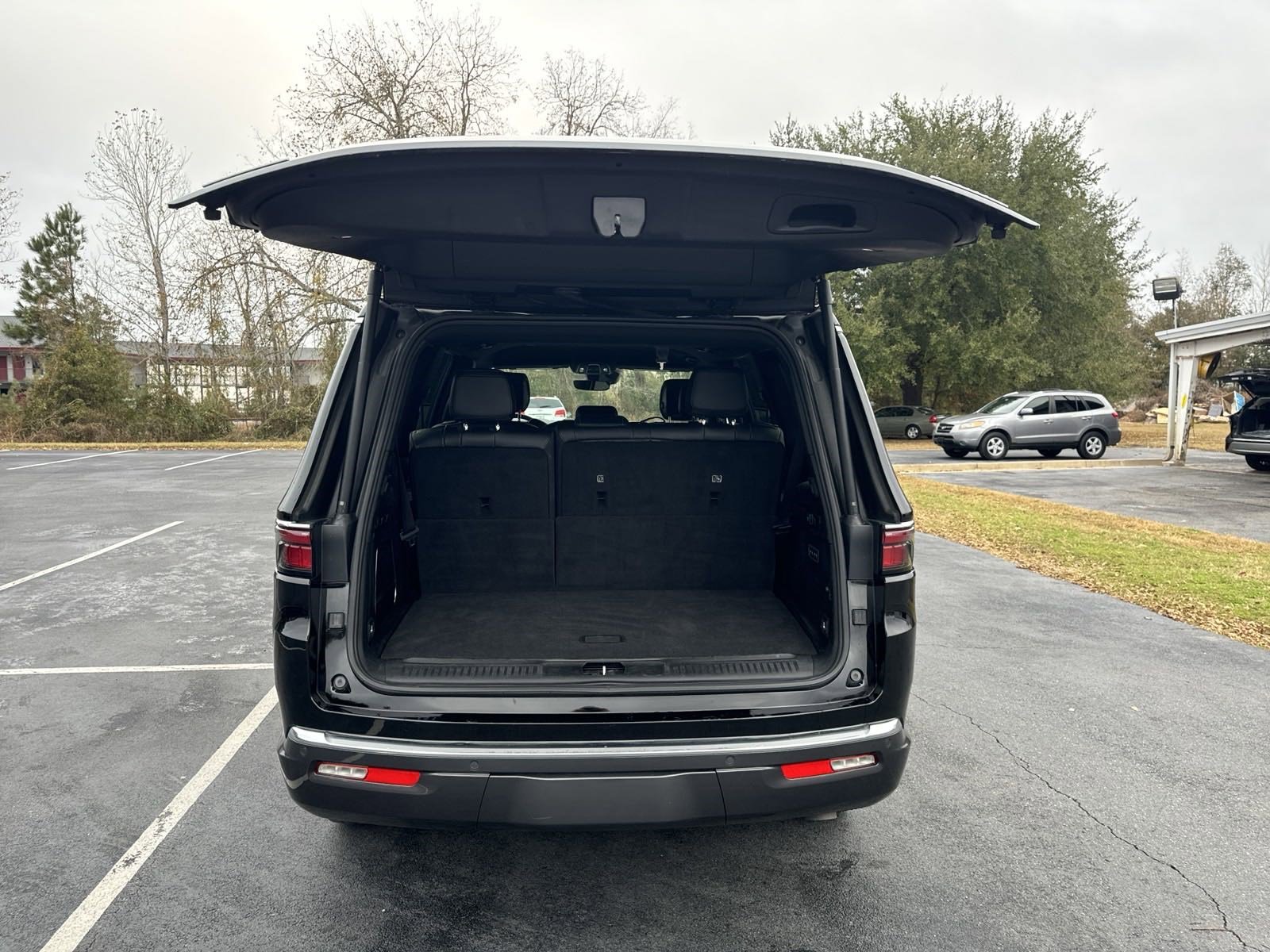 2022 Jeep Wagoneer Series III photo 36