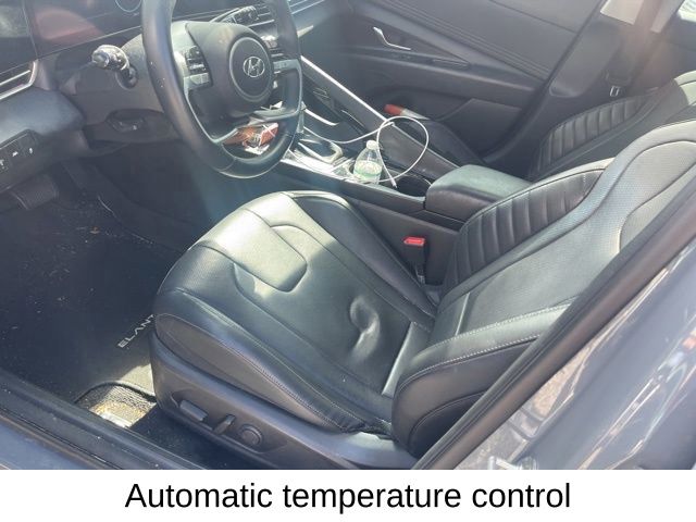 2022 Hyundai Elantra Limited photo 6