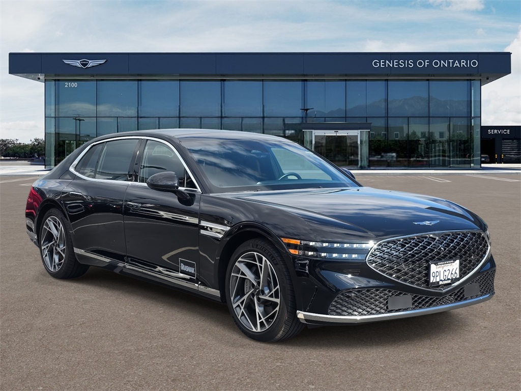2024 GENESIS G90 Base's photo