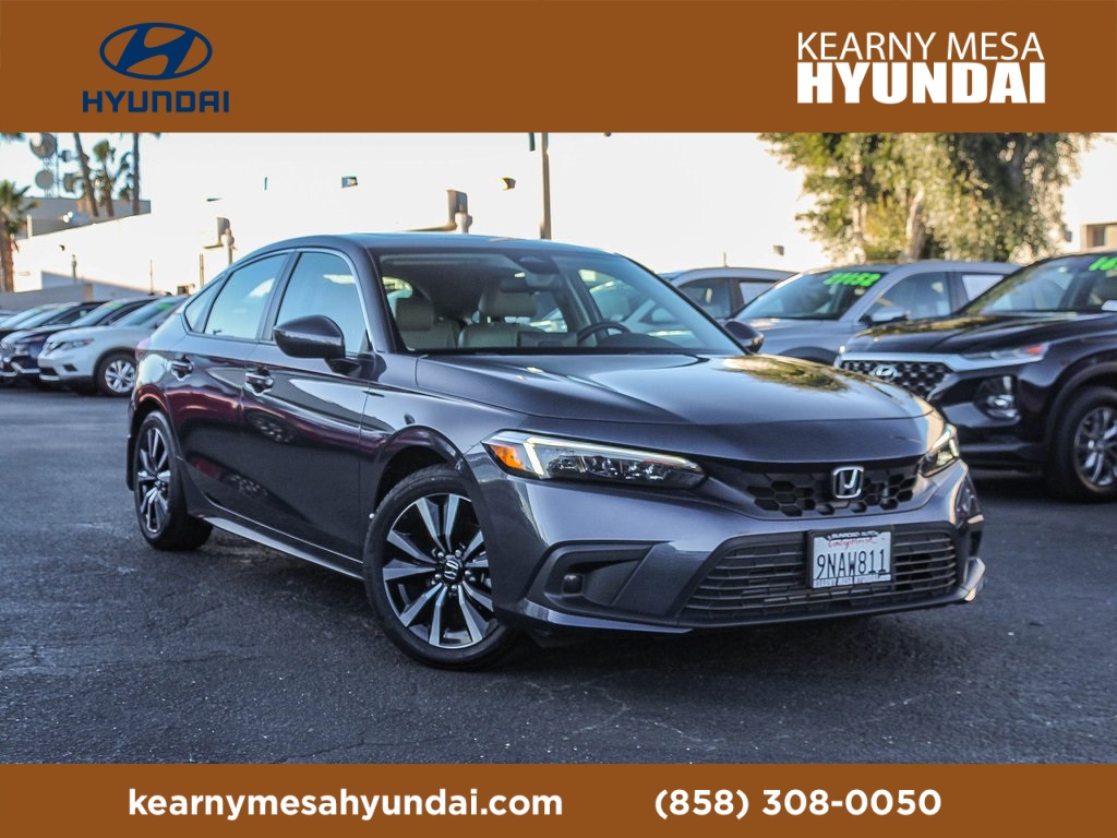 2024 Honda Civic Hatchback EX-L's photo