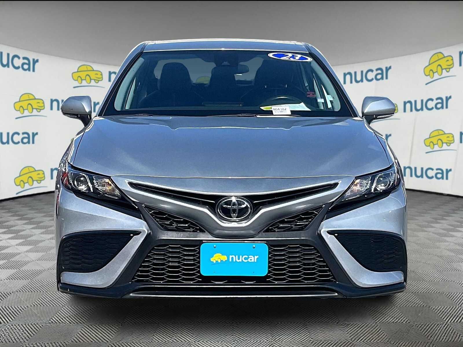 2023 Toyota Camry SE photo 2