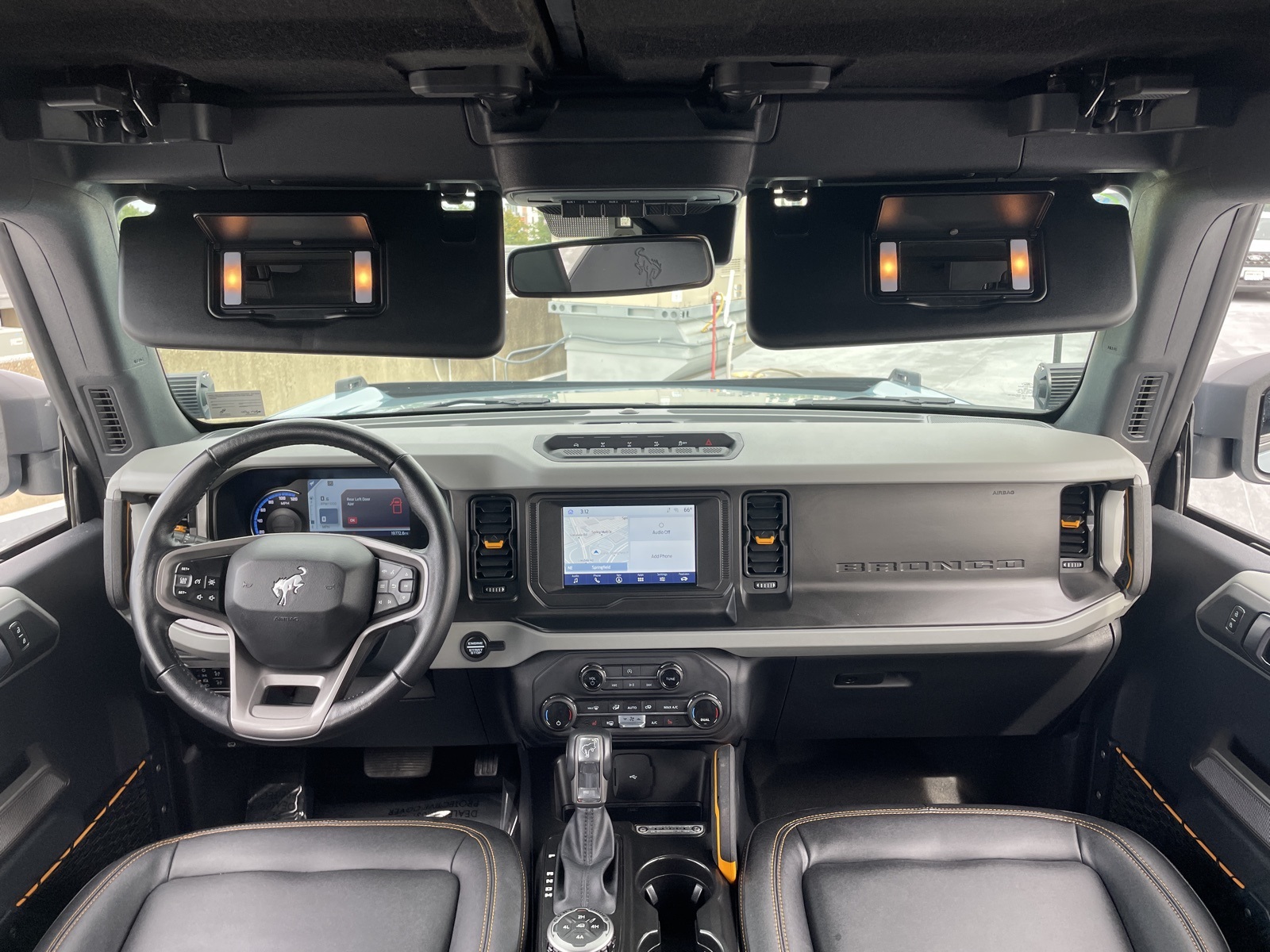 2023 Ford Bronco Badlands photo 3