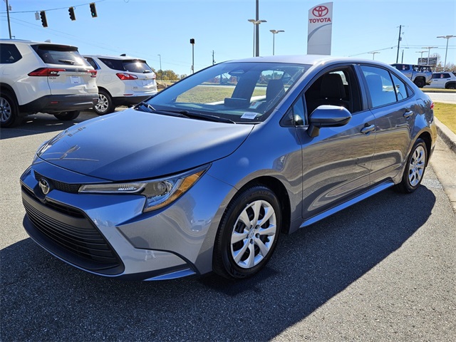 2024 Toyota Corolla LE photo 3