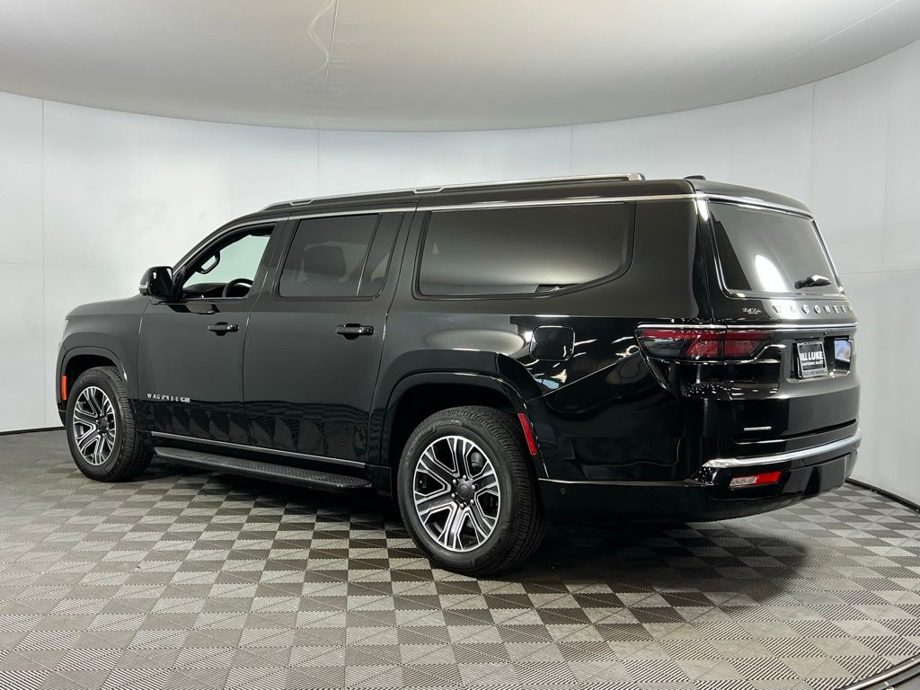 2023 Jeep Wagoneer L Base photo 6