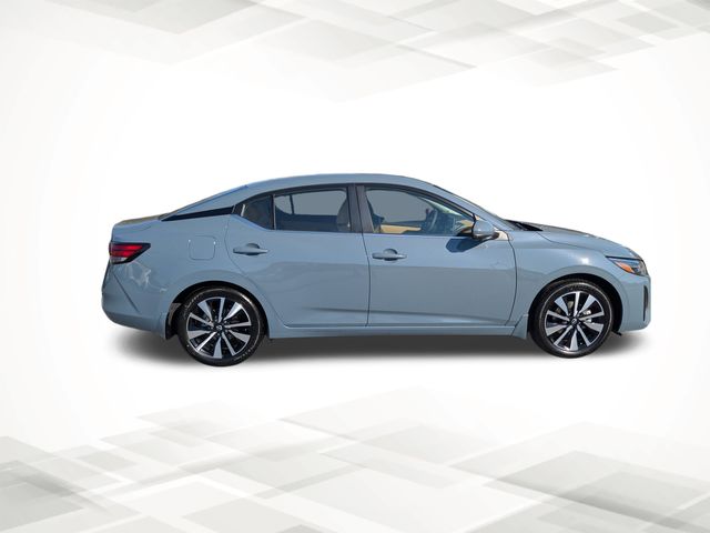 2025 Nissan Sentra SV photo 3