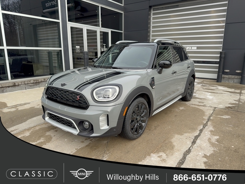 2022 MINI Countryman S's photo
