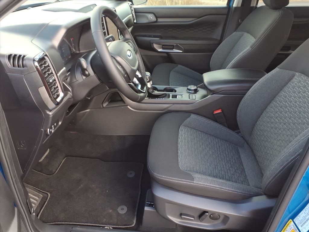 2025 Ford Ranger XLT photo 3