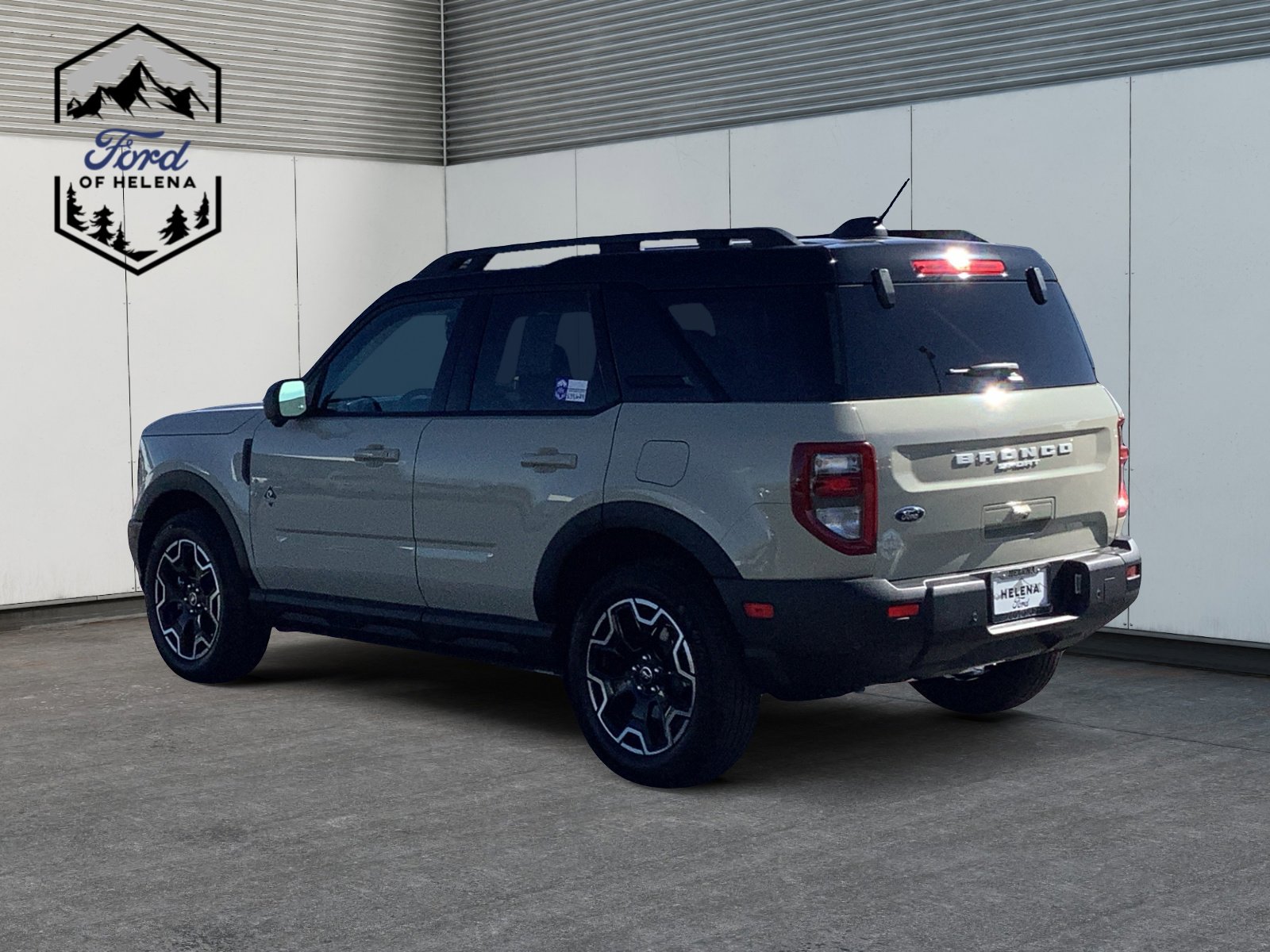 2025 Ford Bronco Sport Outer Banks photo 3