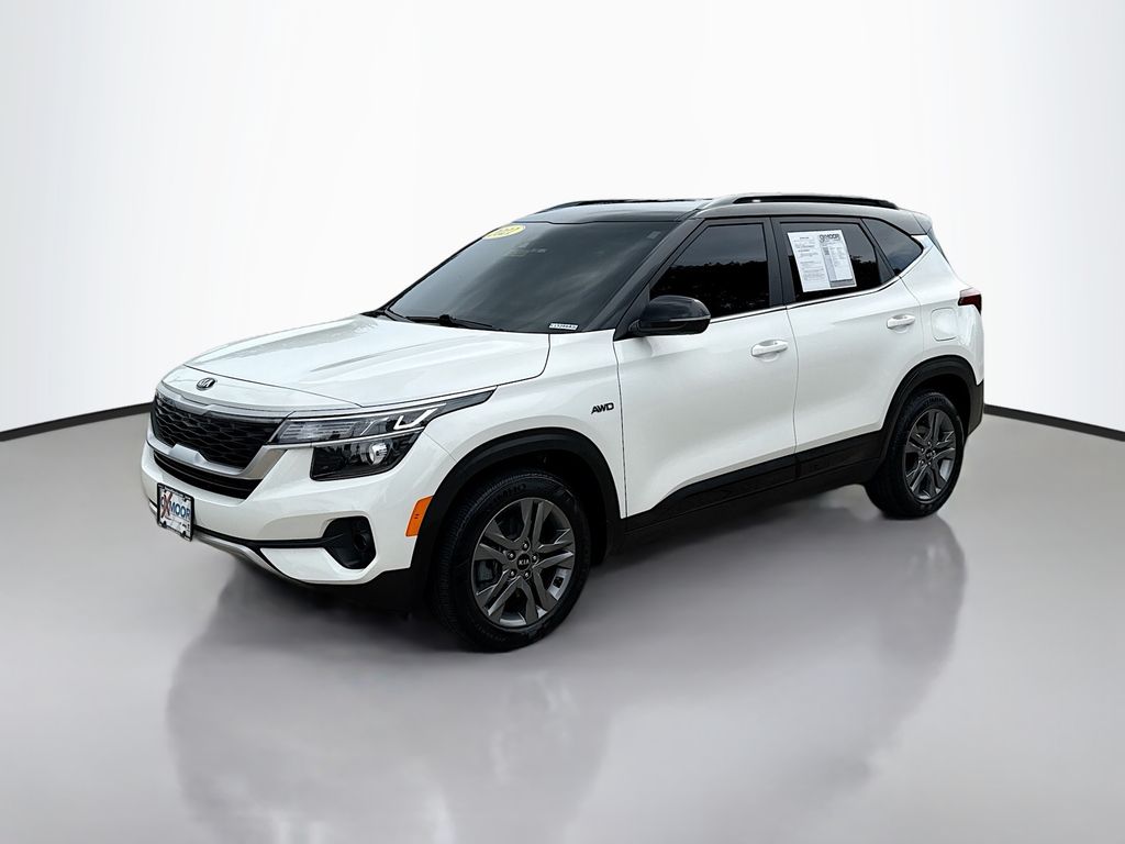 2021 Kia Seltos S photo 3