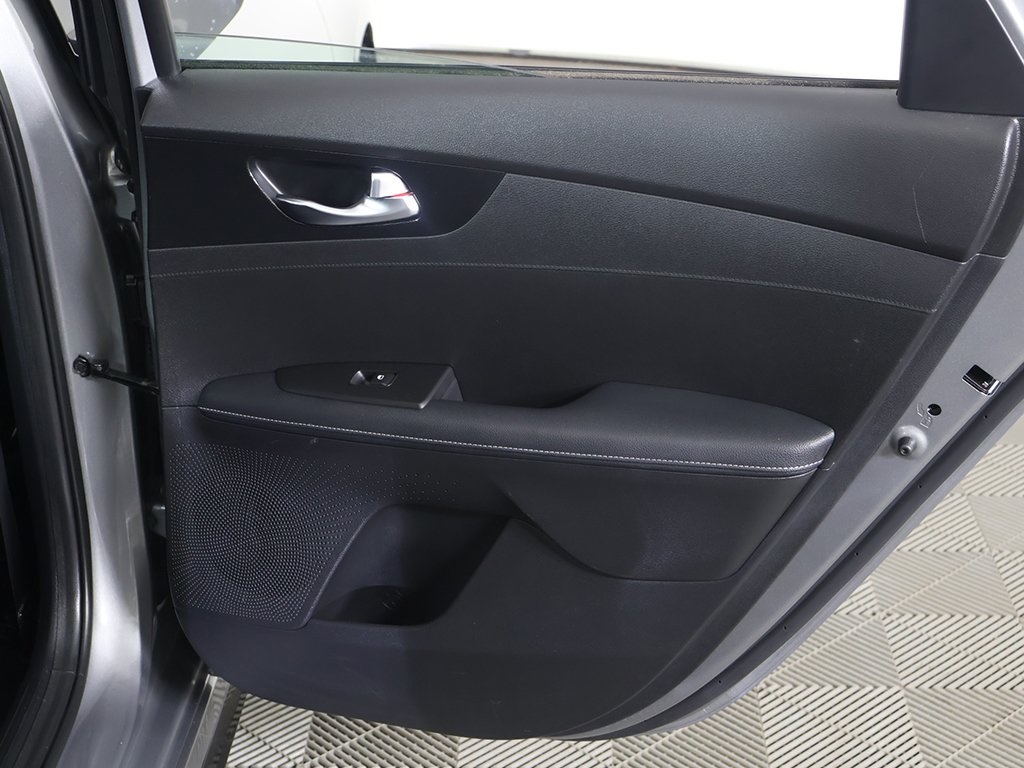 2023 Kia Forte GT-Line photo 25