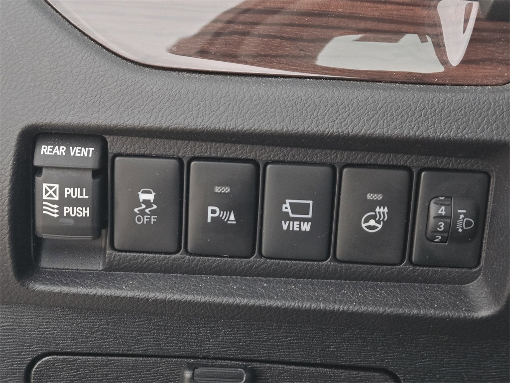 2019 Toyota Sienna Limited Premium photo 23