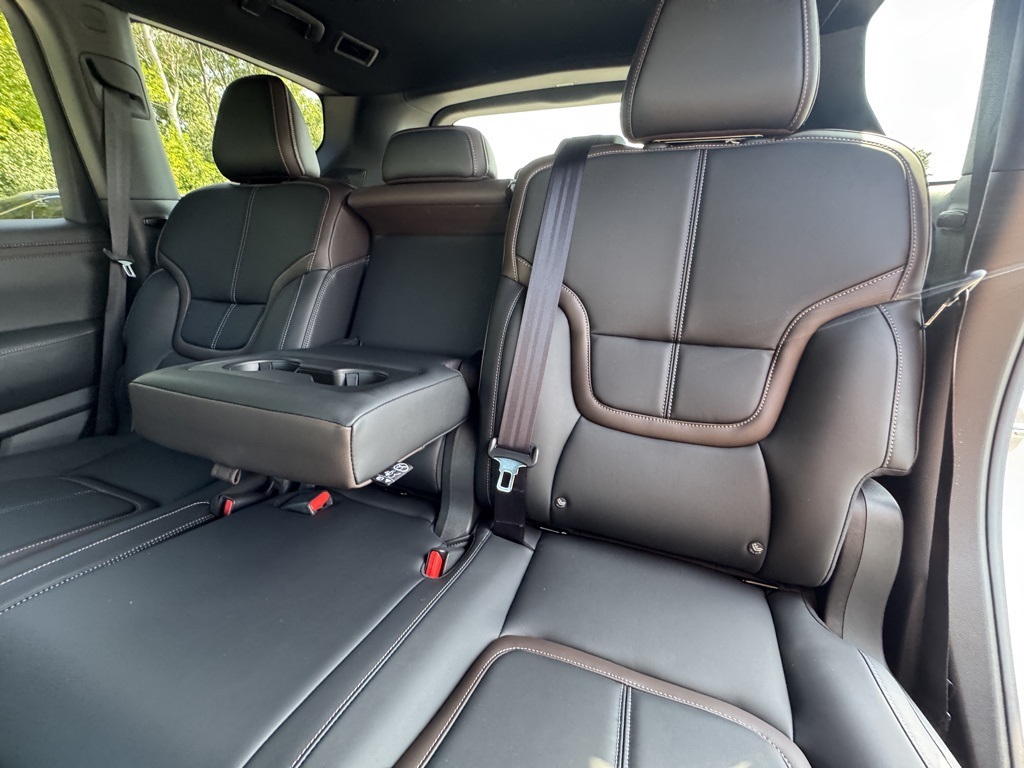 2026 Nissan Armada SL photo 21