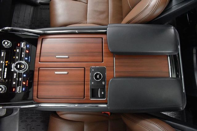 2024 Lincoln Navigator Reserve Luxury Monochromatic photo 26