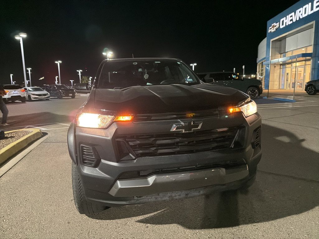 2023 Chevrolet Colorado Trail Boss photo 3