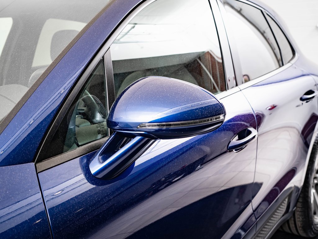 2024 Porsche Macan T photo 16