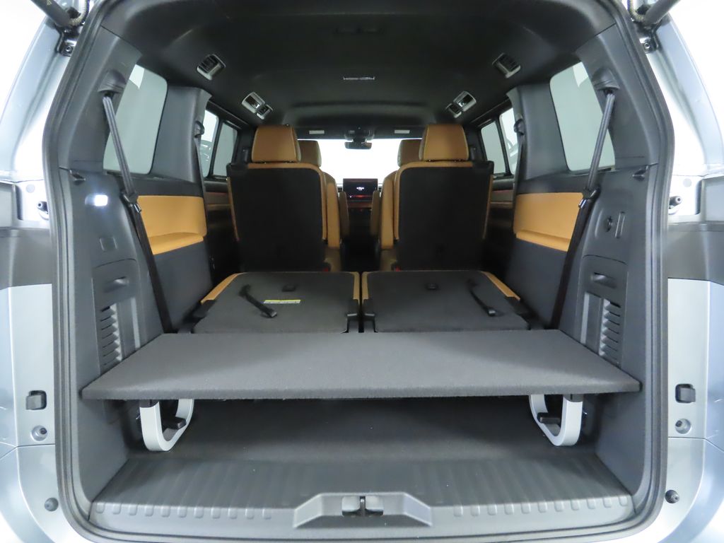 2025 Volkswagen ID. Buzz Pro Plus photo 26