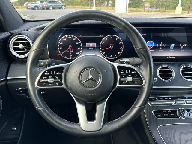 2019 Mercedes Benz E 300 4MATIC photo 9