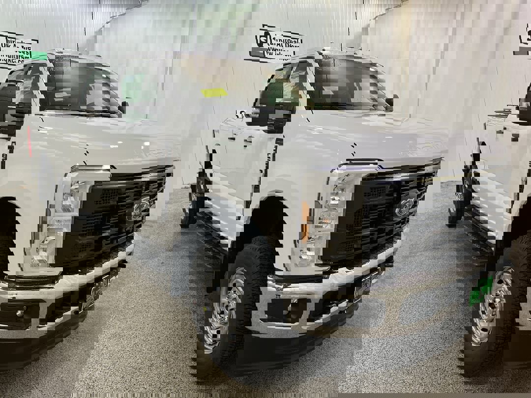 2025 Ford F-250 Super Duty XL's photo