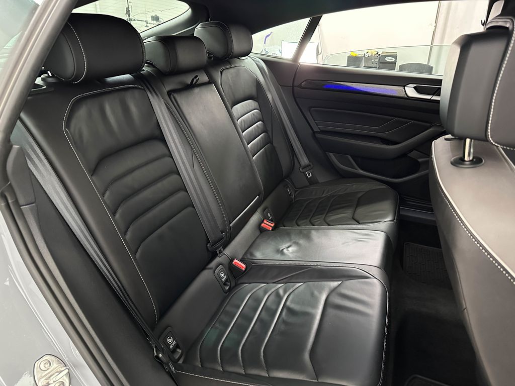2023 Volkswagen Arteon SEL R-Line photo 19