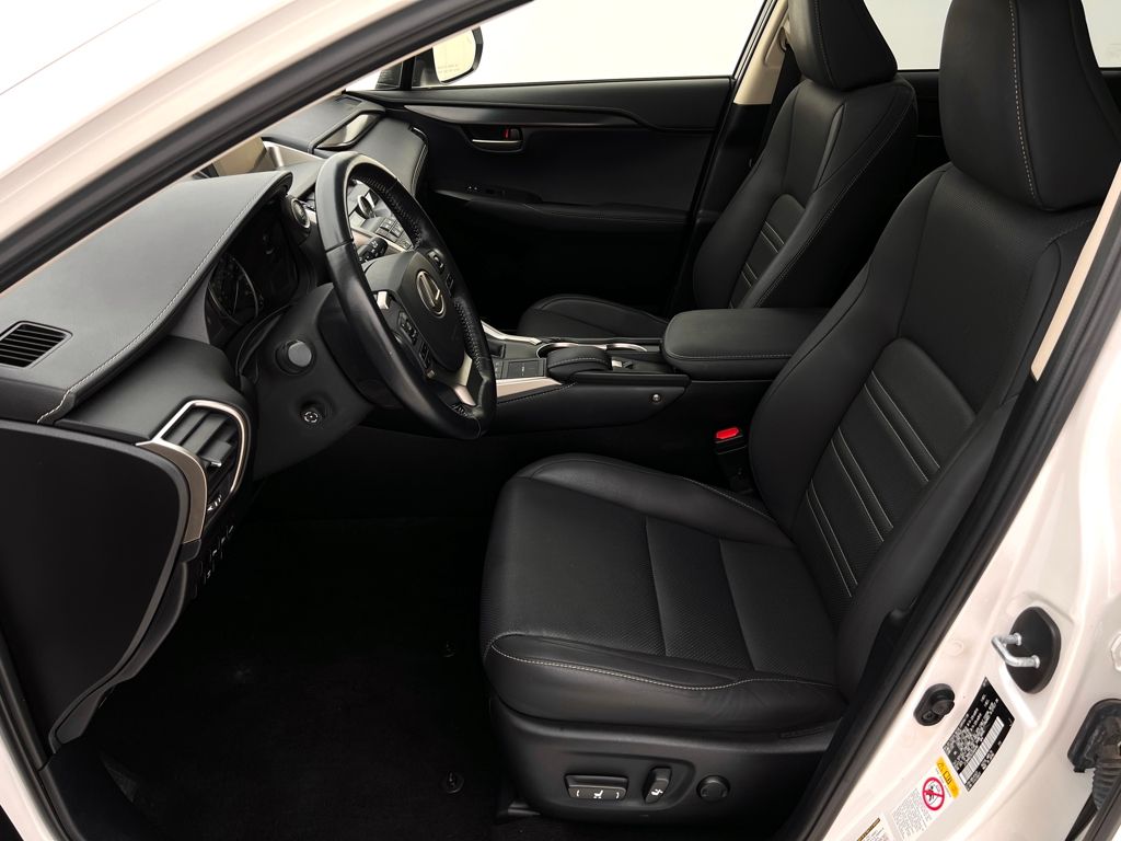 2016 Lexus NX 200t Luxury photo 12