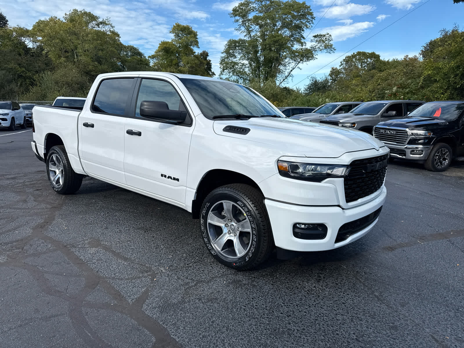 2026 RAM Ram 1500 Pickup Express's photo
