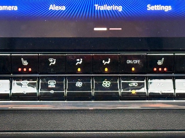 2026 Chevrolet Colorado Trail Boss photo 22