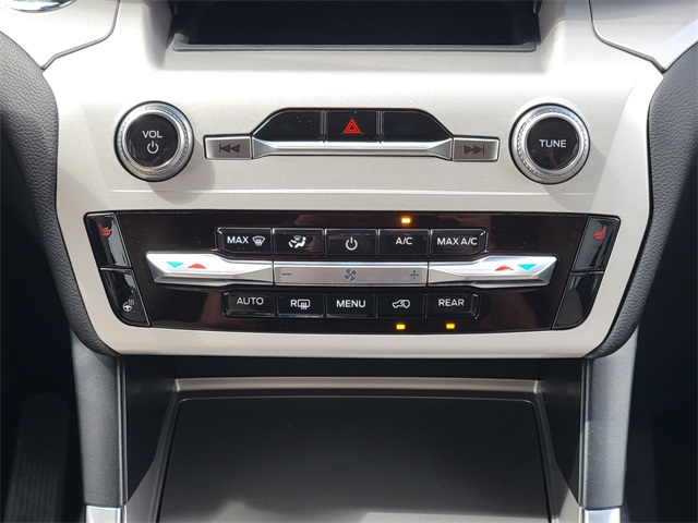 2023 Ford Explorer XLT photo 20