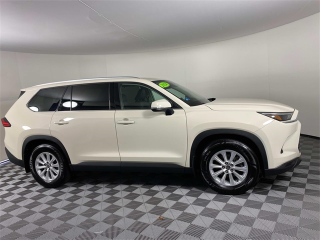 2024 Toyota Grand Highlander XLE photo 7