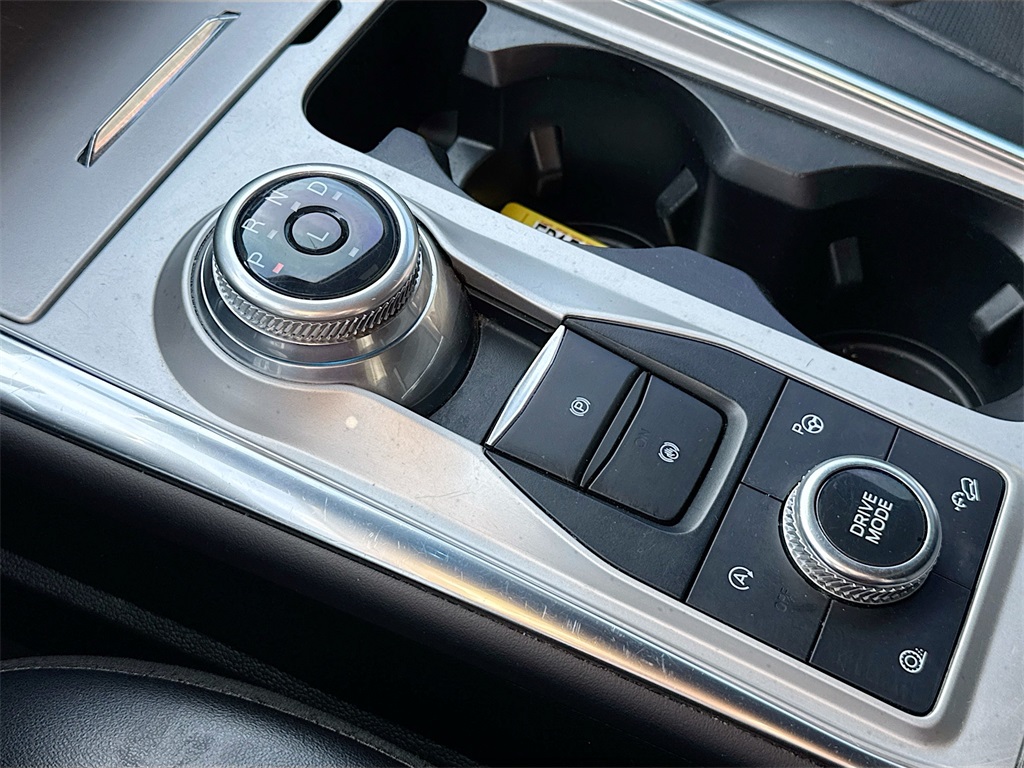 2022 Ford Explorer Platinum photo 13