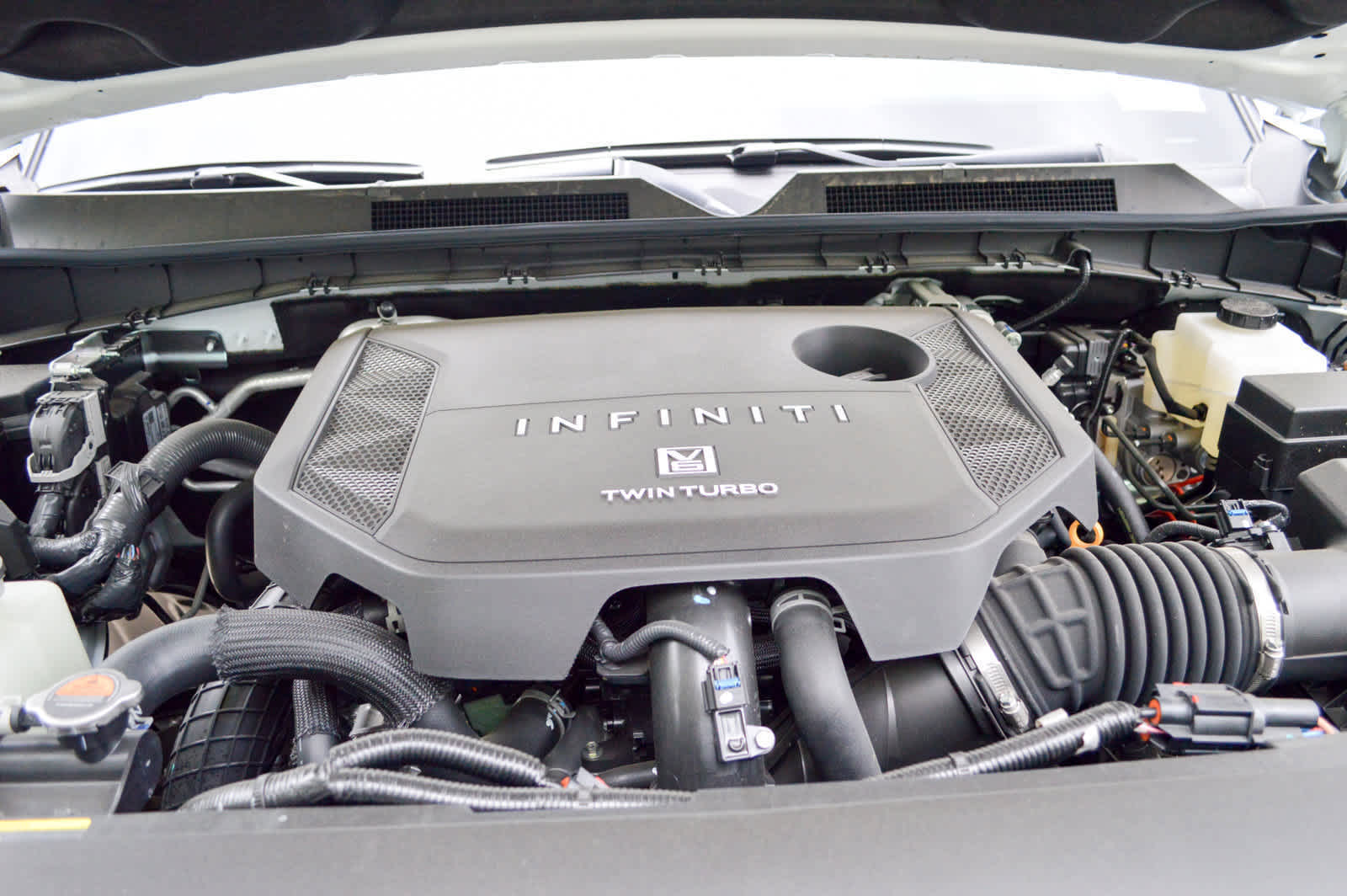 2025 Infiniti QX80 Pure photo 19