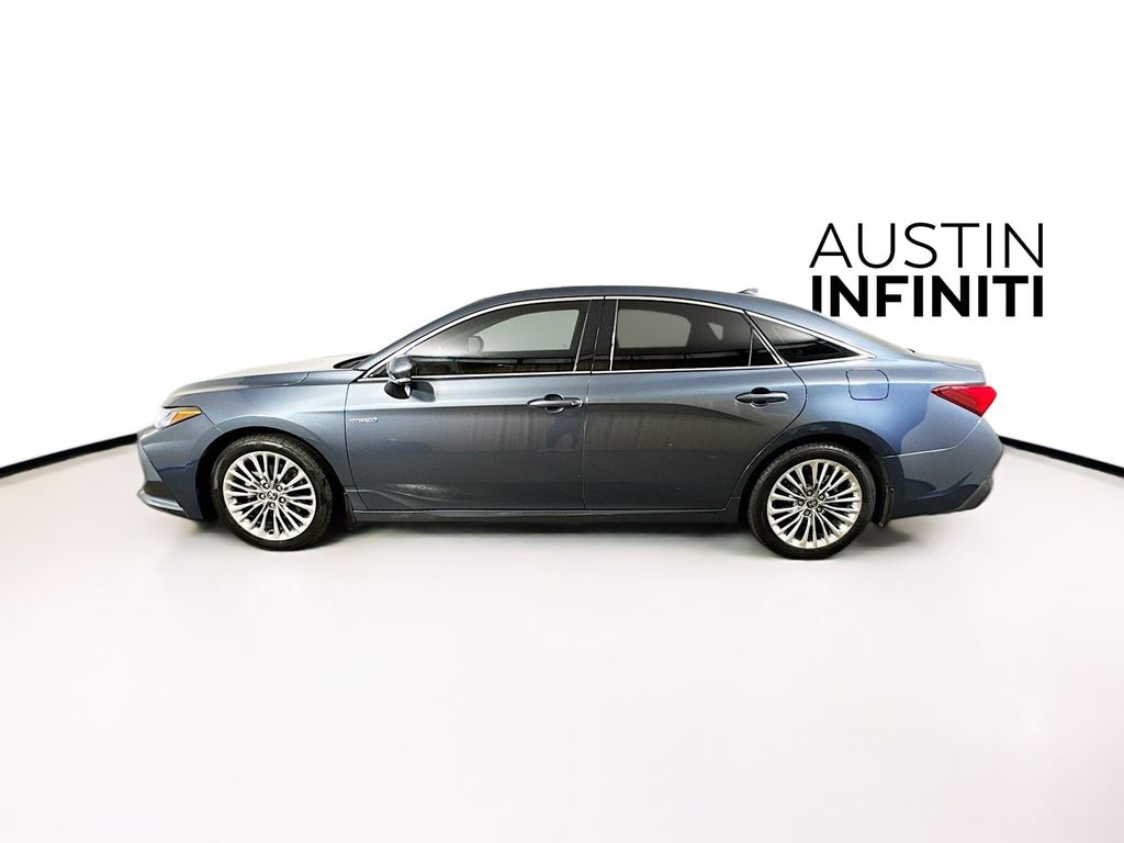 2021 Toyota Avalon Hybrid Limited photo 3